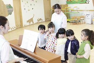 Nursery_Singing.jpg